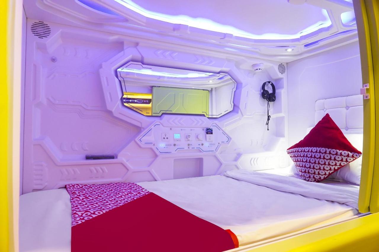 Super Oyo 91328 Fiducia Capsule Hotel Jakarta Eksteriør bilde