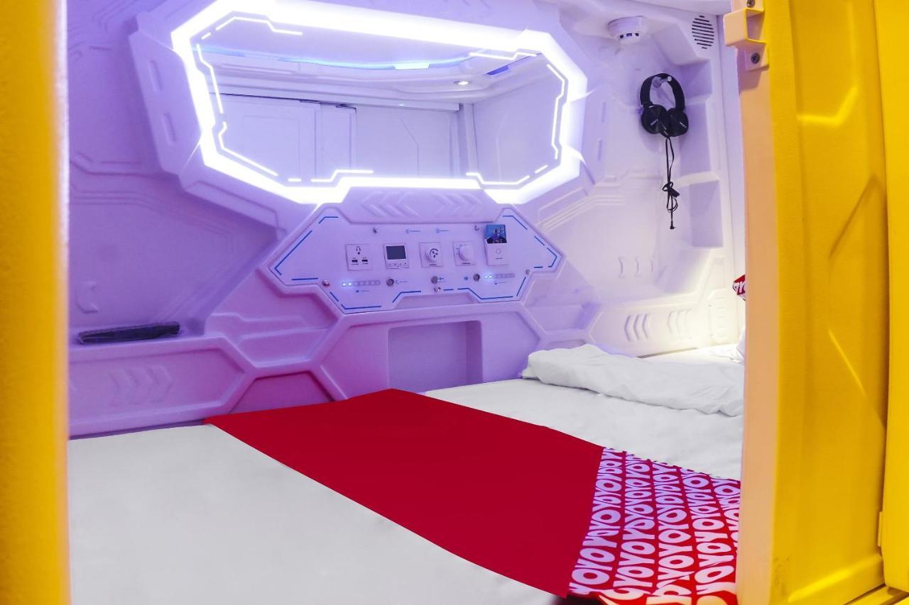 Super Oyo 91328 Fiducia Capsule Hotel Jakarta Eksteriør bilde