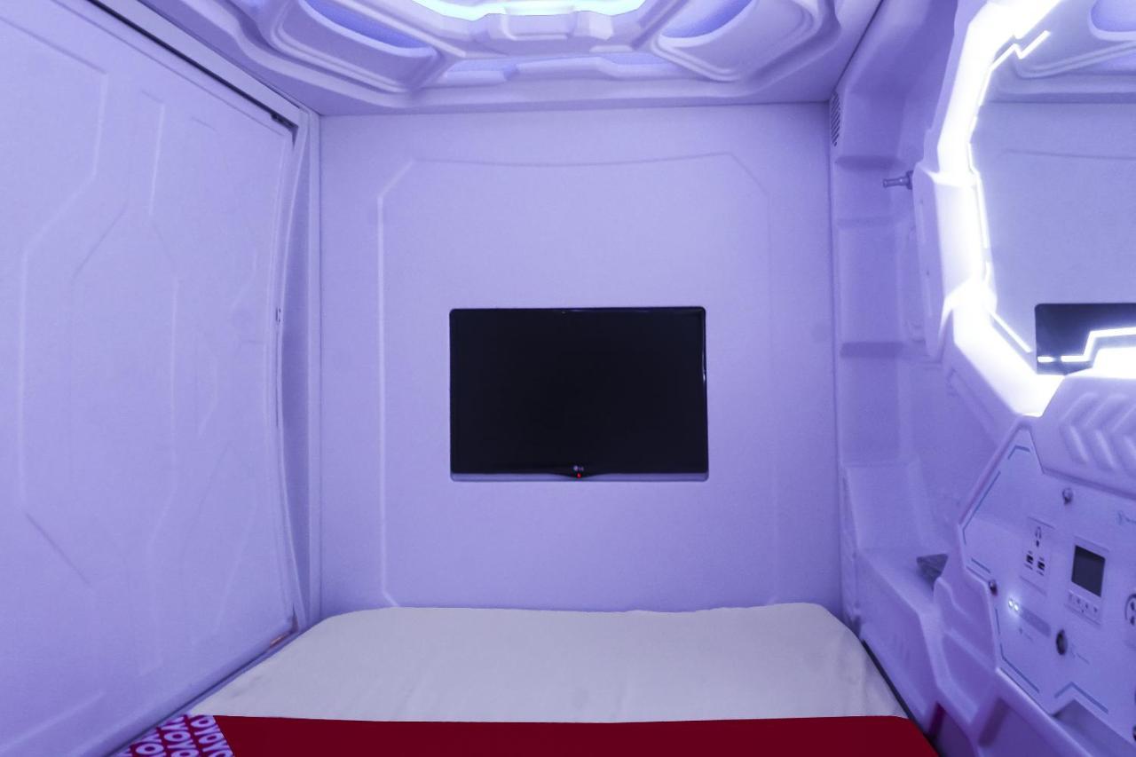 Super Oyo 91328 Fiducia Capsule Hotel Jakarta Eksteriør bilde